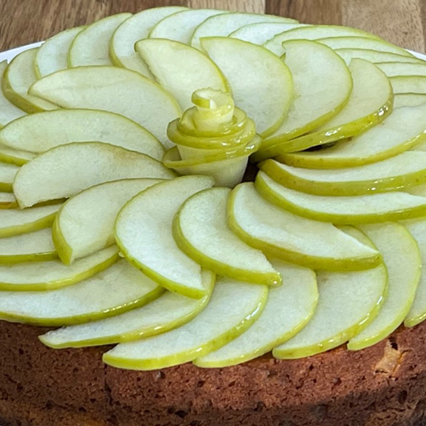 Buy/Send Green Apple Cake Online | Order on cakebee.in | CakeBee